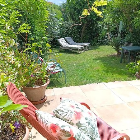Il Giardino Di Tatiana Rooms & Breakfast La Maddalena  Exterior foto